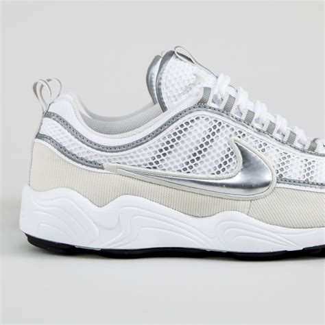 nike spiridon 16 price